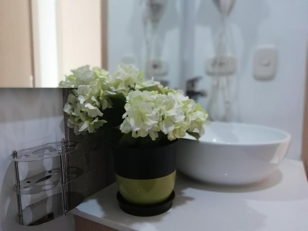 Apartasuite Laureles Cmc Medellín Exteriör bild